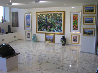 Gallery Beneath